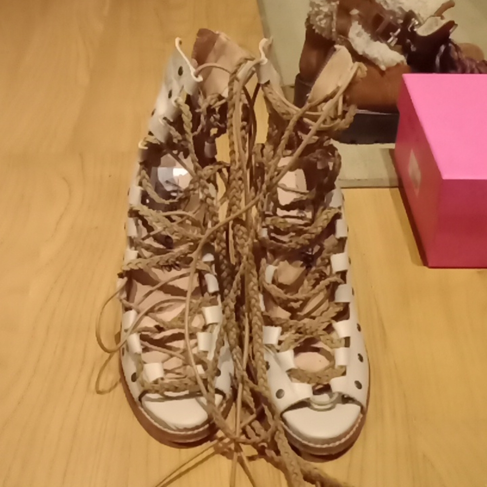 Free People Open Toe Gladiator Heels double laces size 10 Nude zip up back